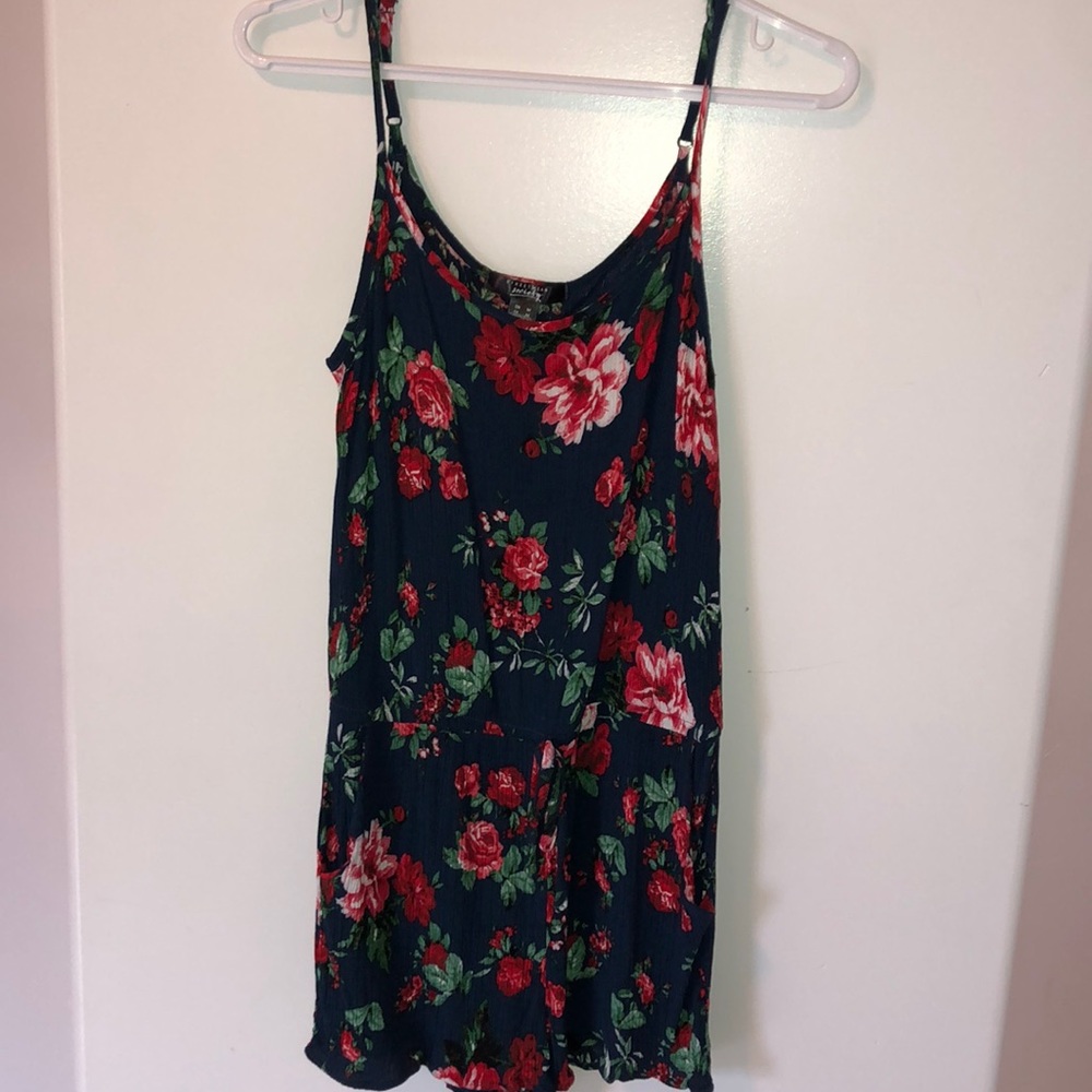 Floral Rhomper